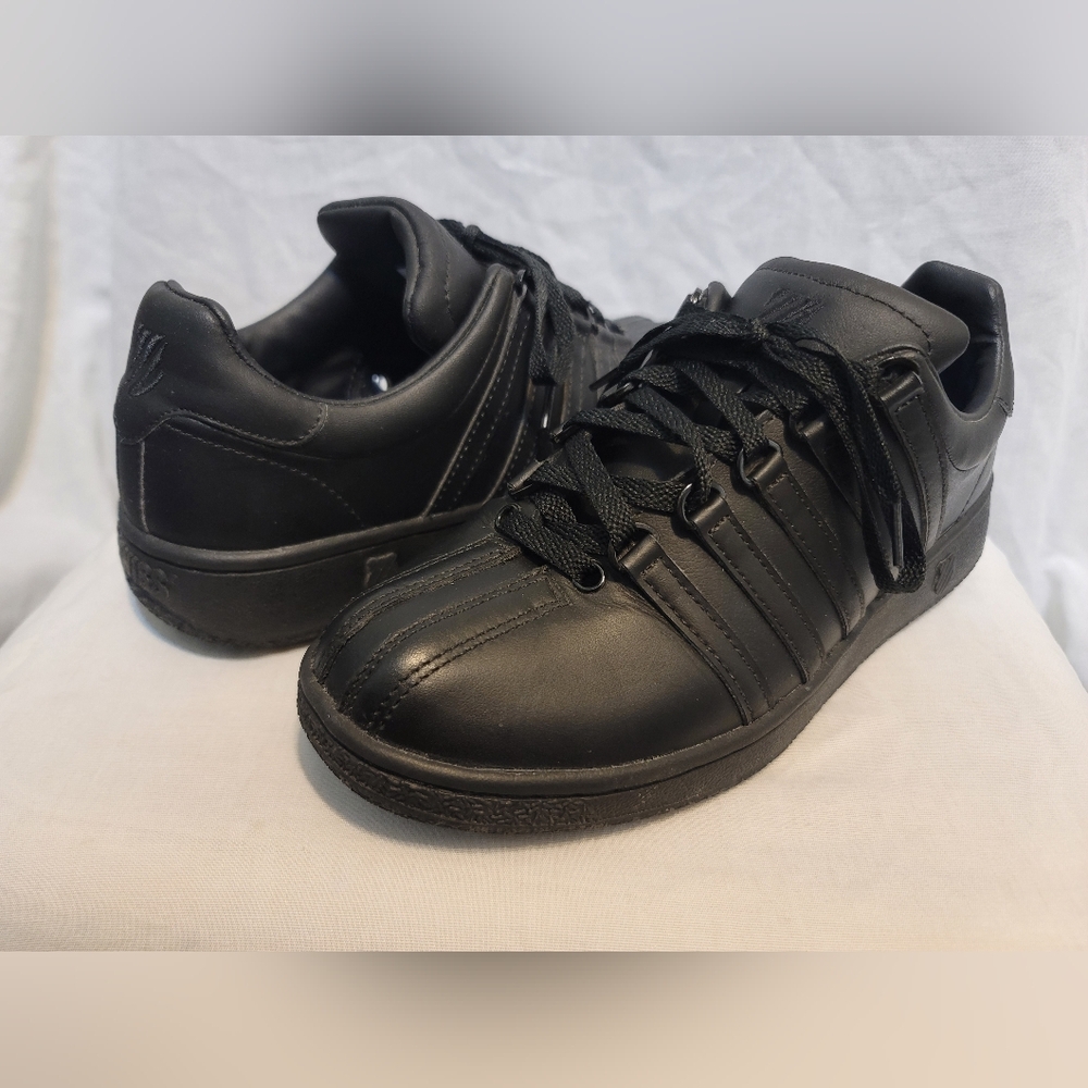 K-Swiss Classic Womens Black/Black Shoes Sz 7